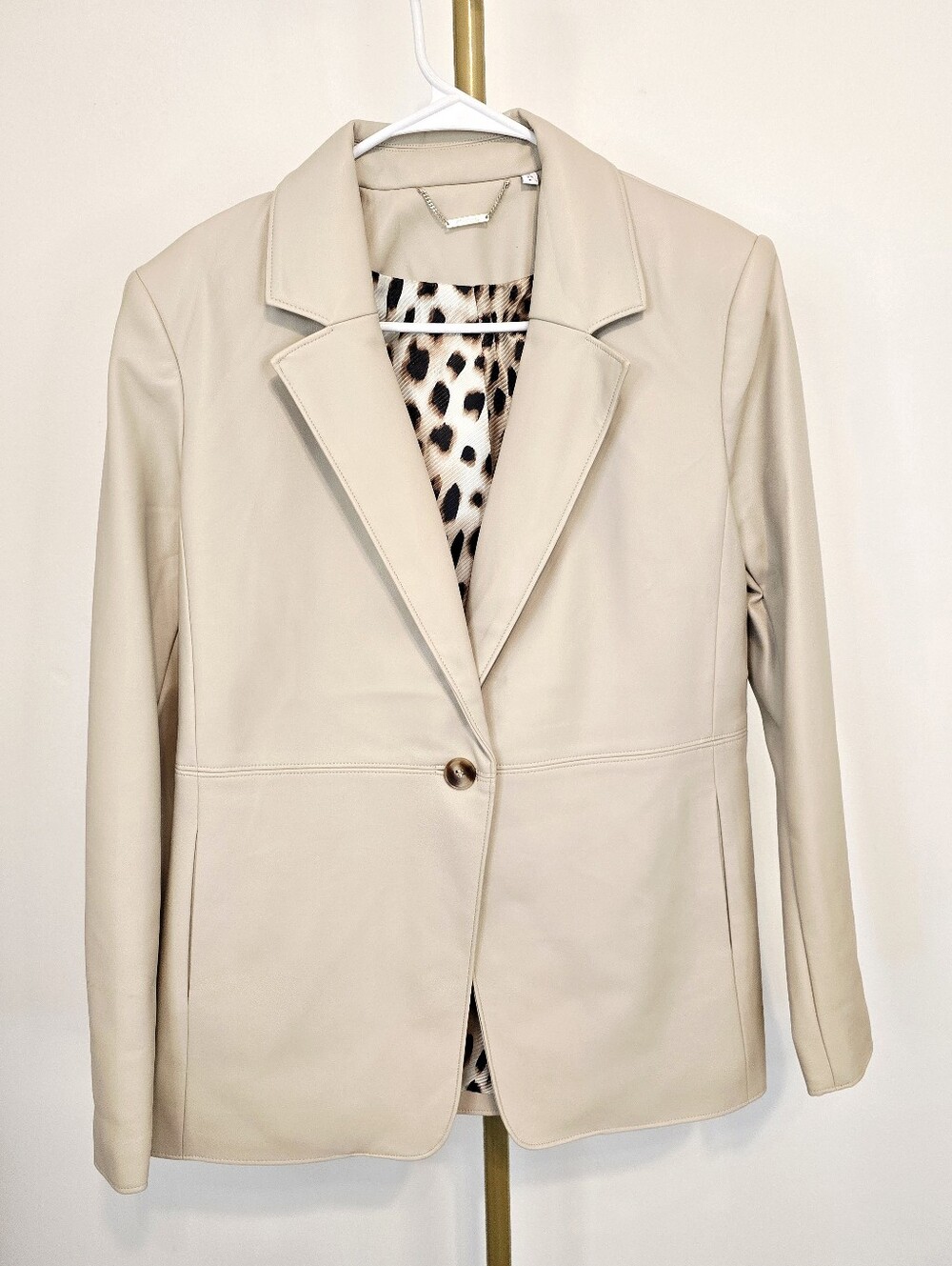 Chico's Faux Leather Blazer Jacket Neutral Beige Career Office Tailored Chic